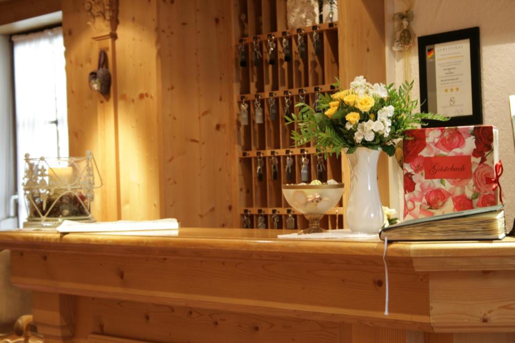 Hotel Allgaeuer Hof โอเบอร์สเทาเฟิน ภายนอก รูปภาพ